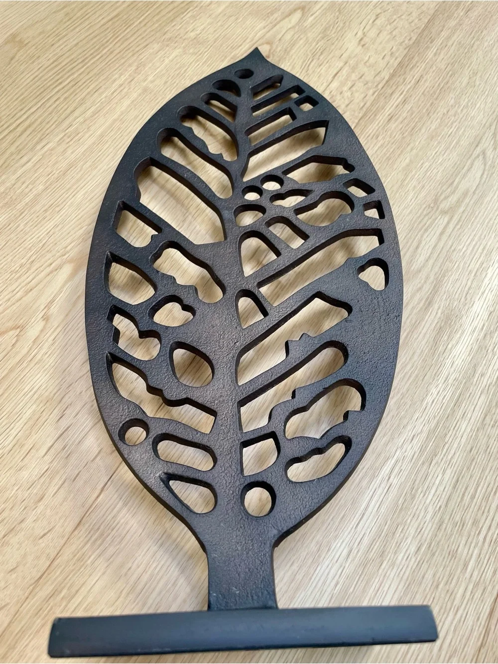 Crate & Barrel Leaf Metal Sculpture Black Modern Home Decor Accent Stand Lot
